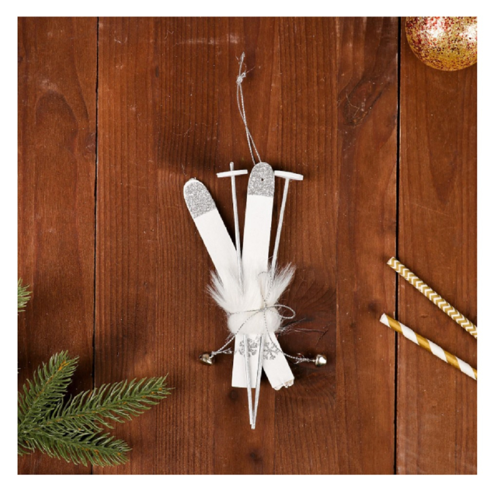 Подвеска новогодняя Лыжи 4186494, дерево и текстиль, белый, длина 15 см