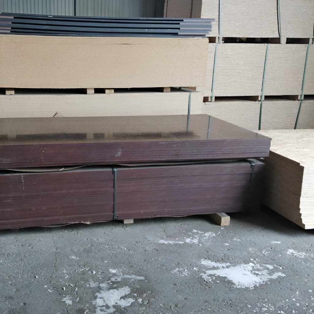 Фанера ламинированная влагостойкая ФСФ 18х1220x2440 мм для внутренних и наружных работ