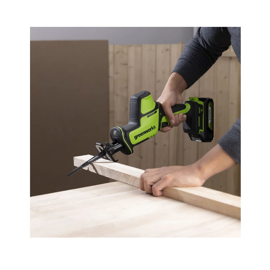 Пила сабельная аккумуляторная Greenworks GPT-CRS-25, 24В, 1 акк. х 4.0 Ah + зарядное устройство