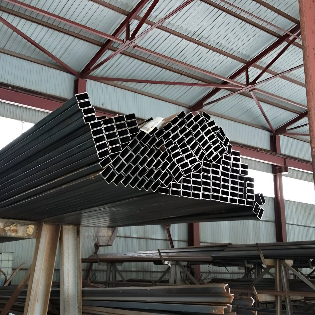 Труба профильная 80х40х2 мм, сталь, прямоугольная, на отрез от 1 м