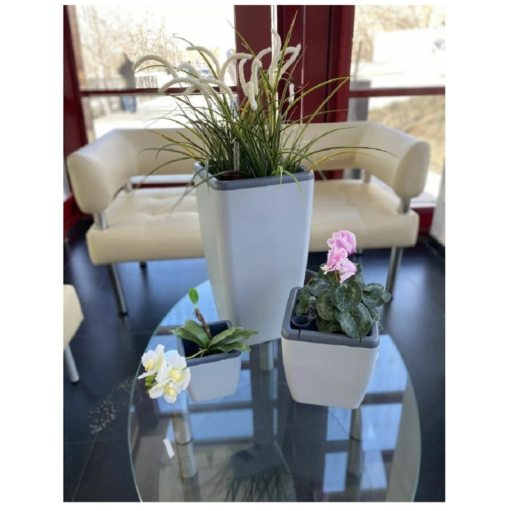 Горшок Ingreen Munchen с автополивом и вставкой, квадратный, белоснежный жасмин 8-20 л