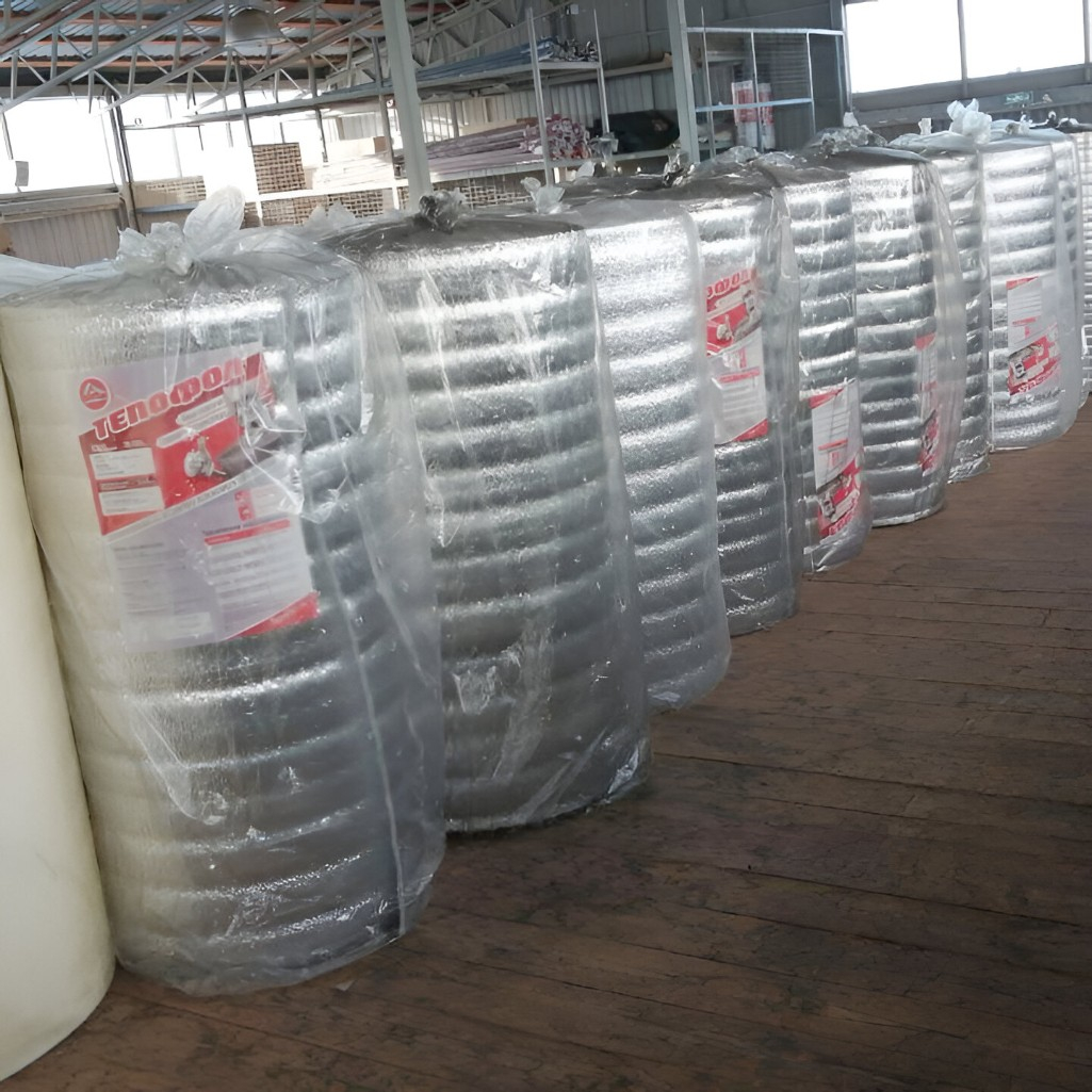 Утеплитель Тепофол А фольга, вспененный полиэтилен 2 мм, ширина 1050 мм, на отрез от 1 п.м