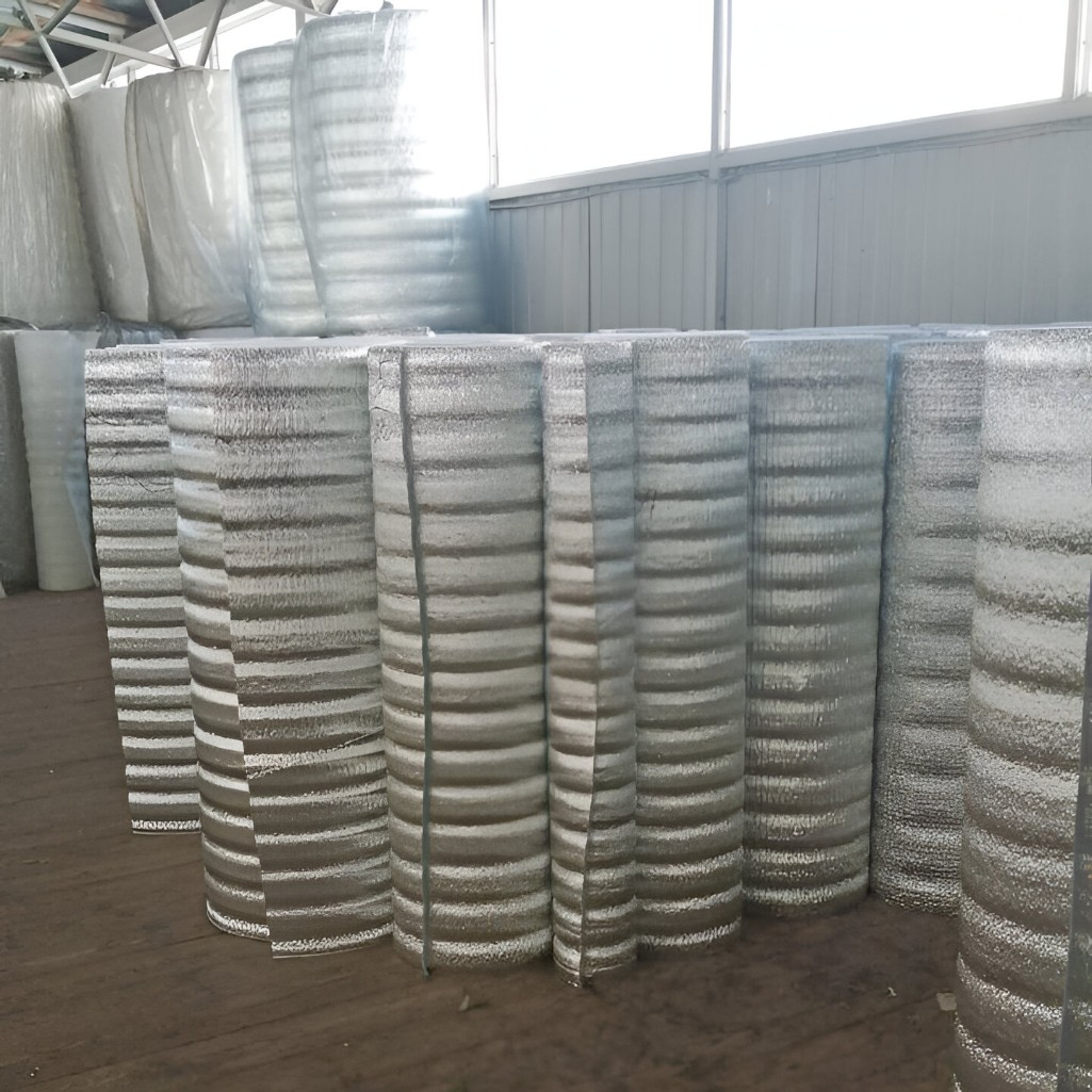 Утеплитель Тепофол самоклеющийся, фольга, вспененный полиэтилен 10 мм, ширина 1000 мм, на отрез от 1 п.м