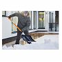 Лопата для снега Fiskars SnowXpert Snow pusher 1062828 облегченная, скрепер